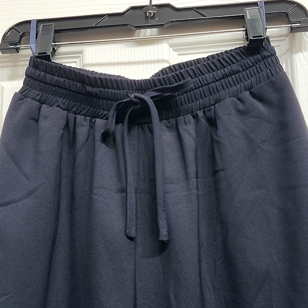 She + Sky Black Cropped Flowy Pants, Size M - Picture 3 of 7
